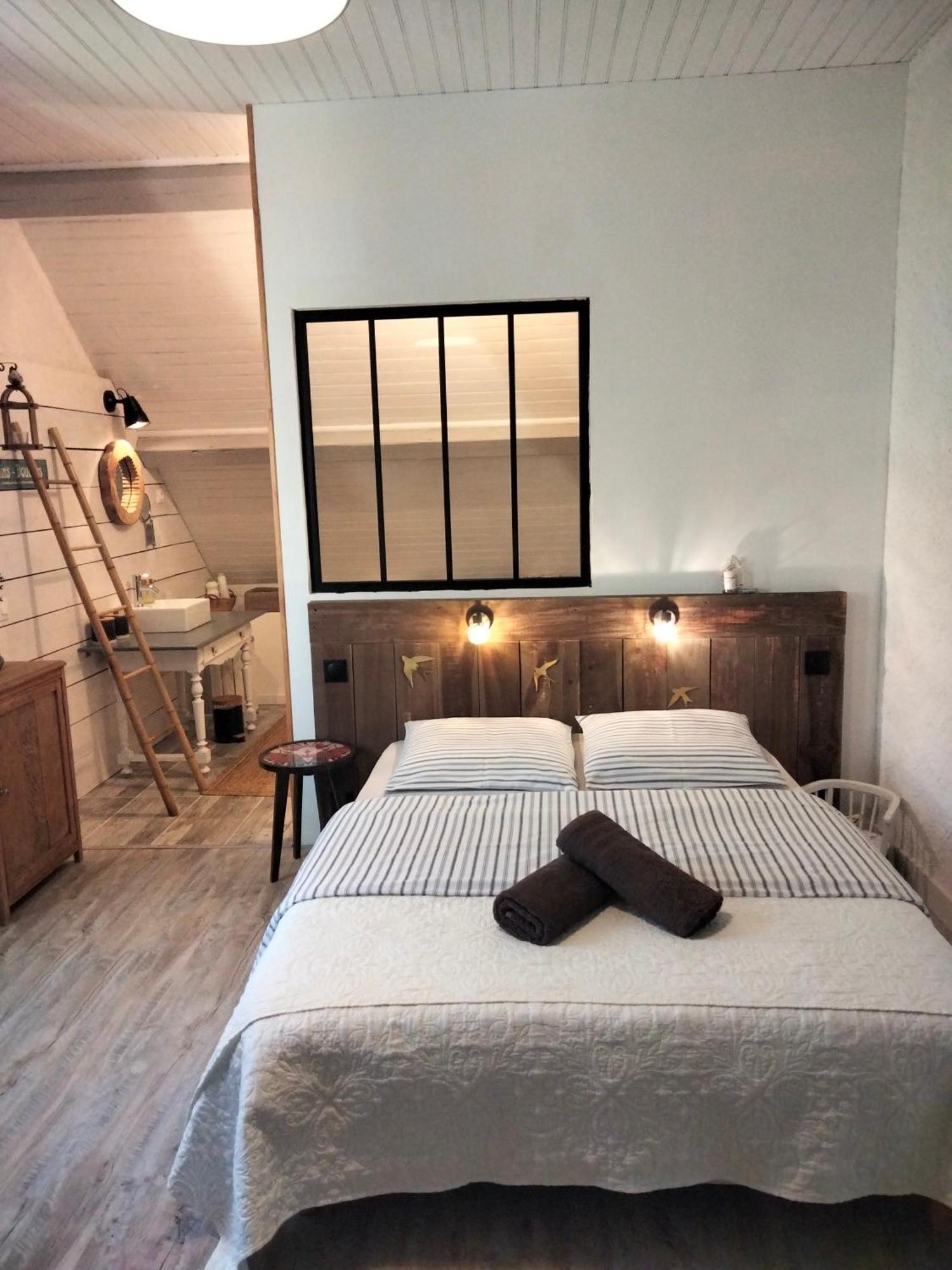Chambre Telma 2 Pers Avec Piscine "Mon Lit Au Pre" Couples Ou Femmes Seulement Pontours Dış mekan fotoğraf